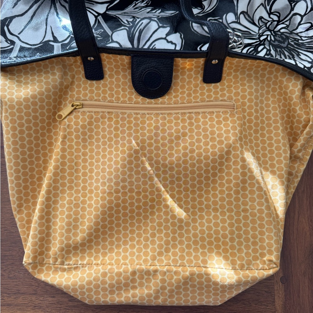 Brighton Floral Botanika Tote in Black & White EUC - Picture 10 of 12